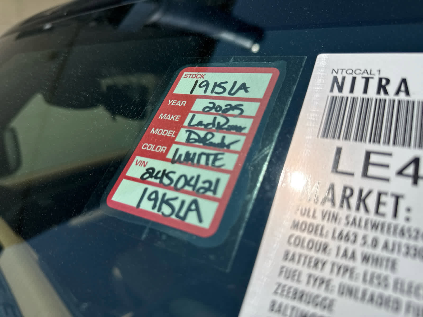 New 2025 Land Rover Defender 110 V8 image 19