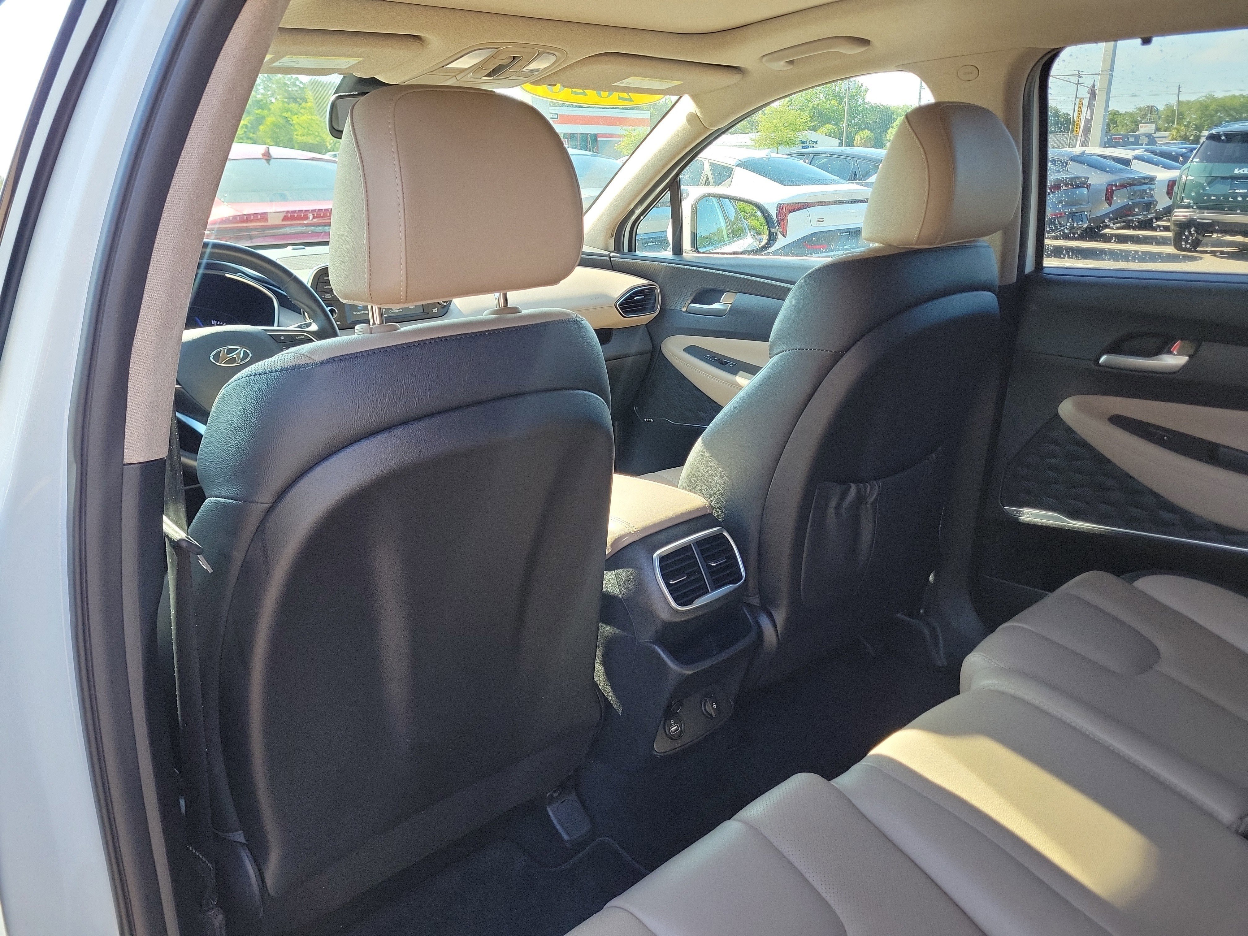 Used 2020 Hyundai Santa Fe SEL FWD image 17