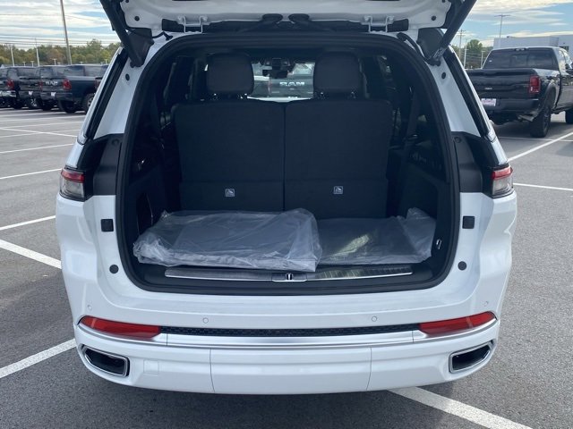 New 2025 Jeep Grand Cherokee L Summit image 7