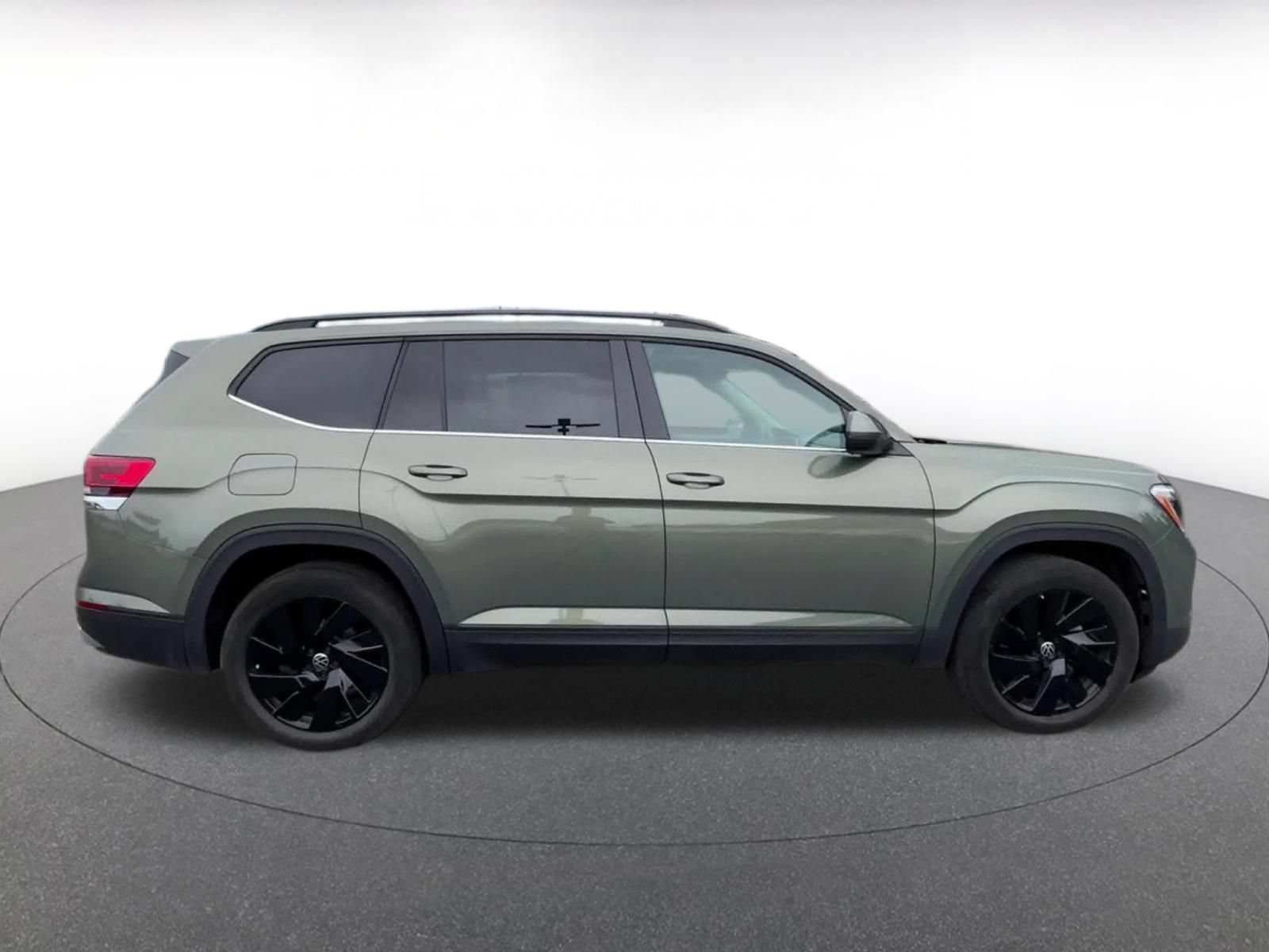Used 2026 Volkswagen Atlas SE AWD/4WD image 16