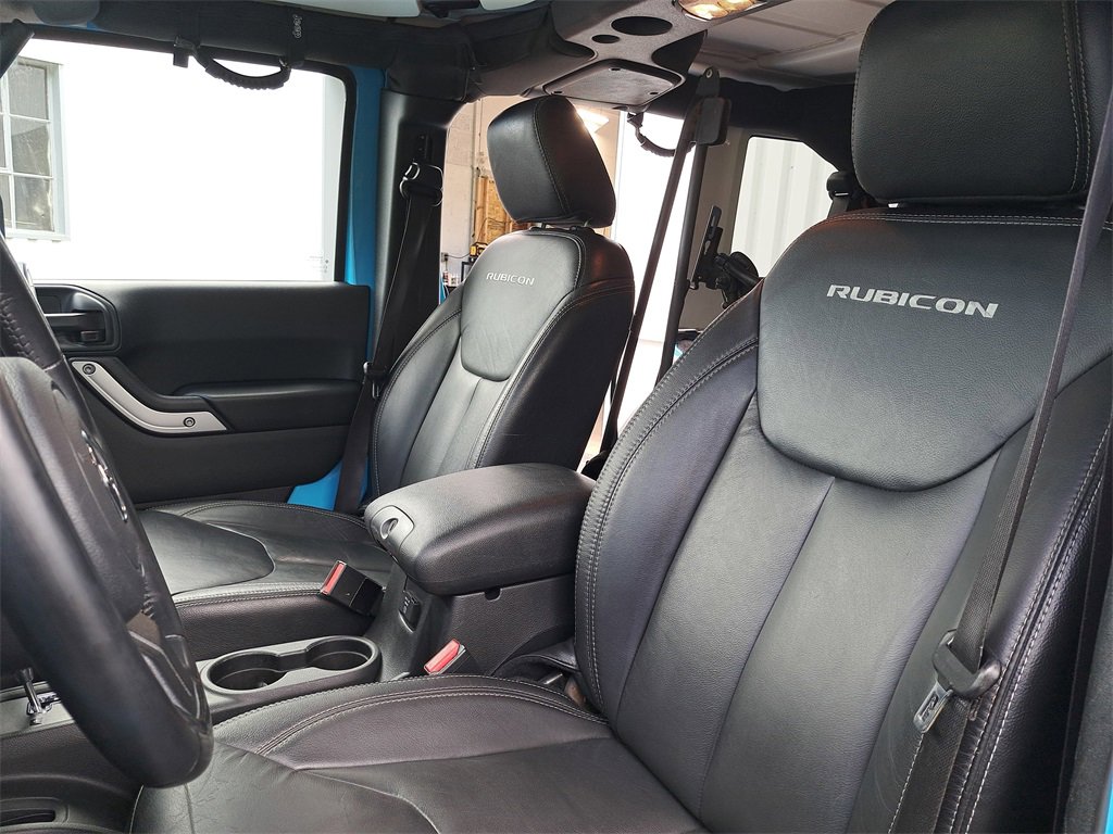 Used 2018 Jeep Wrangler Unlimited Rubicon w/ Connectivity Group image 13
