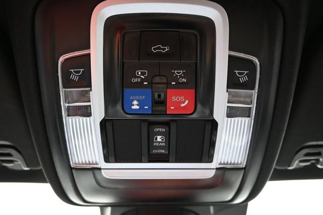 Used 2023 RAM 1500 Laramie AWD/4WD image 46