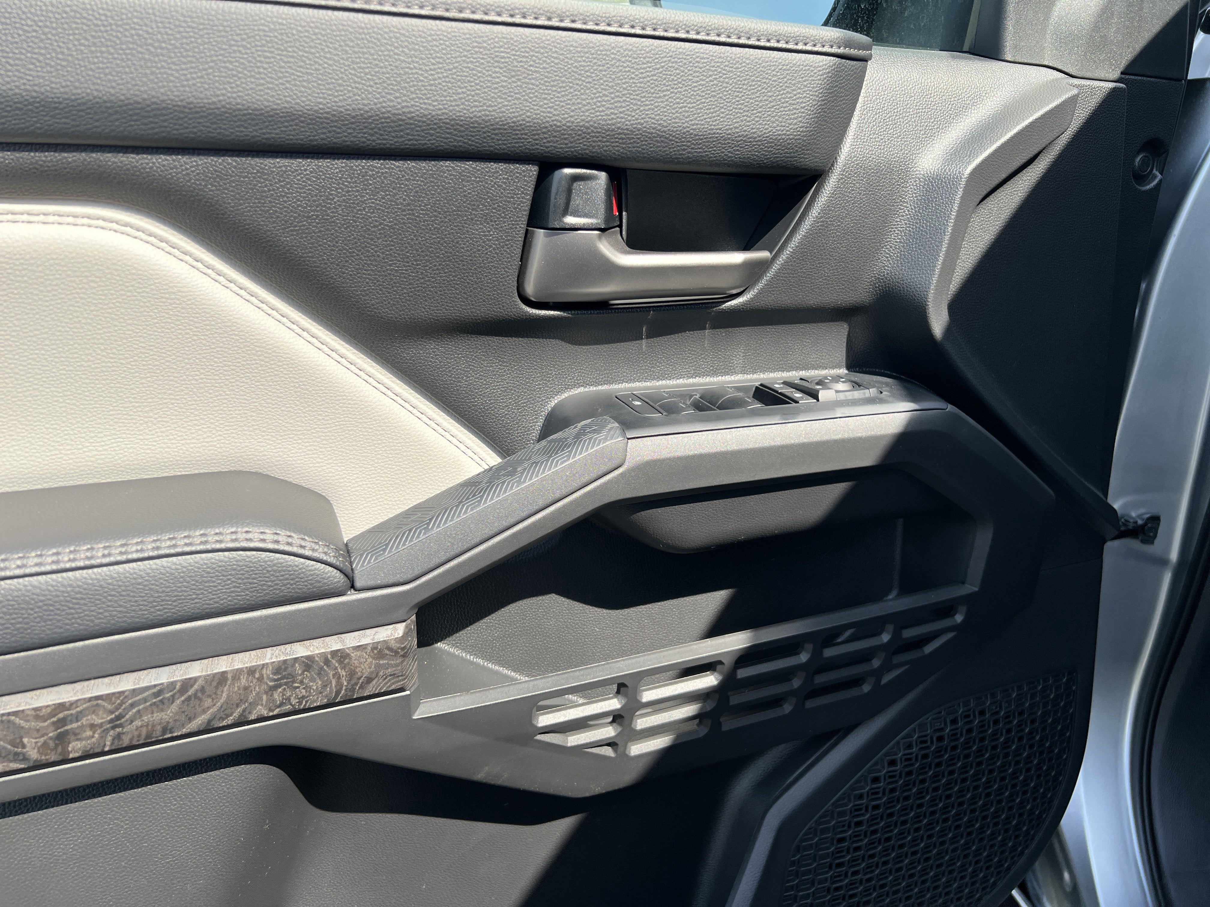 New 2026 Toyota Tacoma Limited AWD/4WD image 10