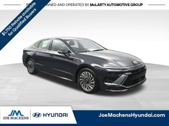 New 2026 Hyundai Sonata Limited FWD image 2