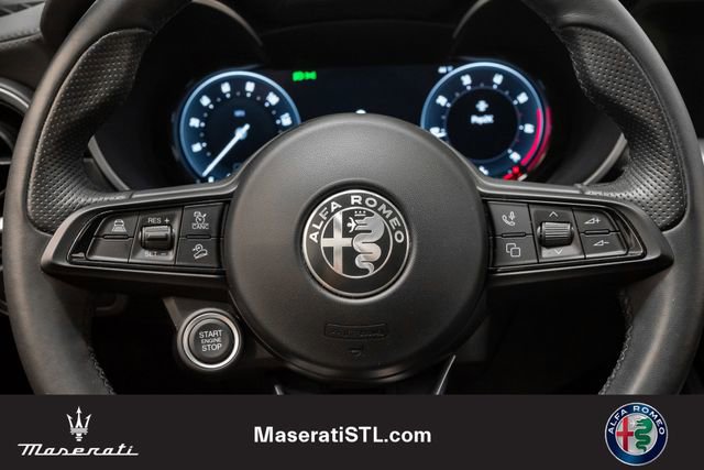 Used 2024 Alfa Romeo Stelvio Ti image 12