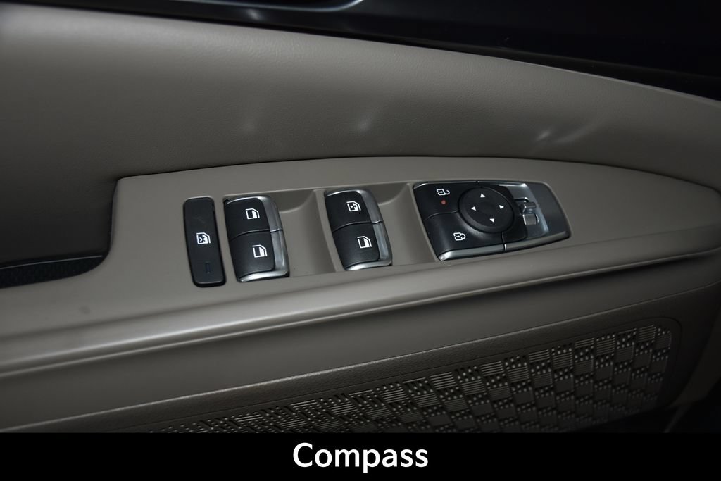 New 2027 Kia Carnival FWD image 22