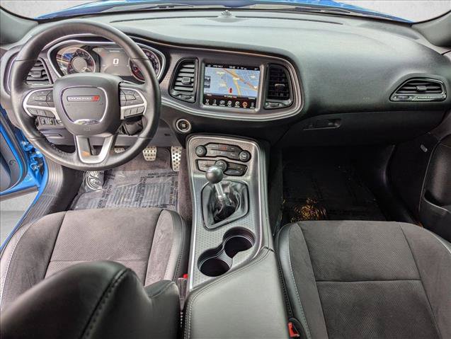Used 2016 Dodge Challenger R/T Scat Pack w/ Leather Interior Group RWD image 17