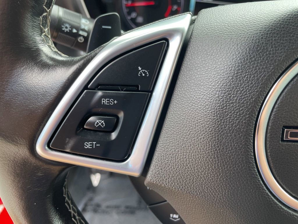 Used 2018 Chevrolet Camaro LT w/ Technology Package RWD image 15