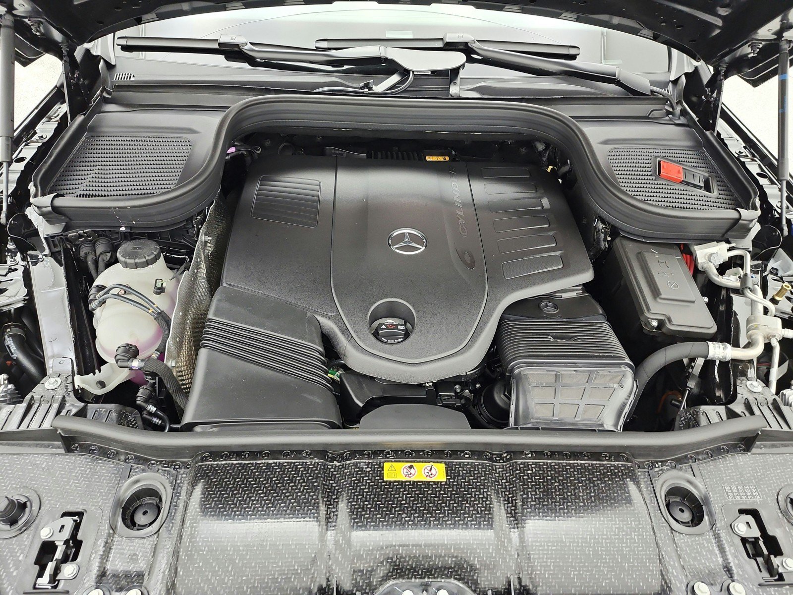 New 2027 Mercedes-Benz GLE 450 4MATIC Coupe image 12