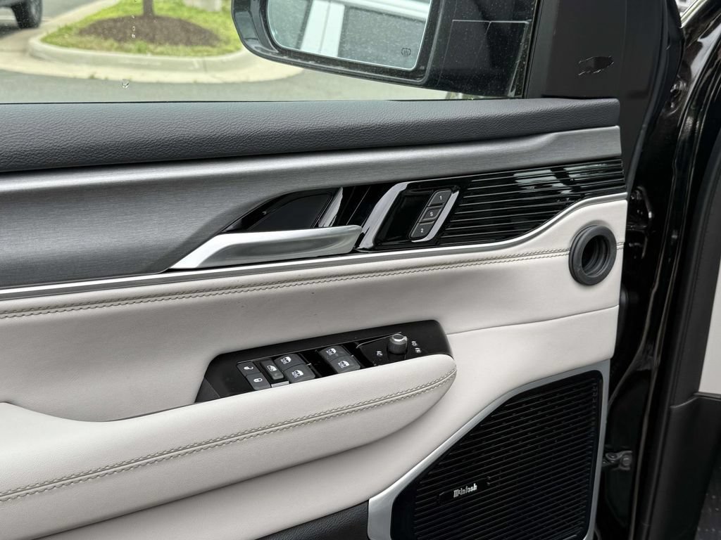 New 2026 Jeep Grand Wagoneer Limited AWD/4WD image 32