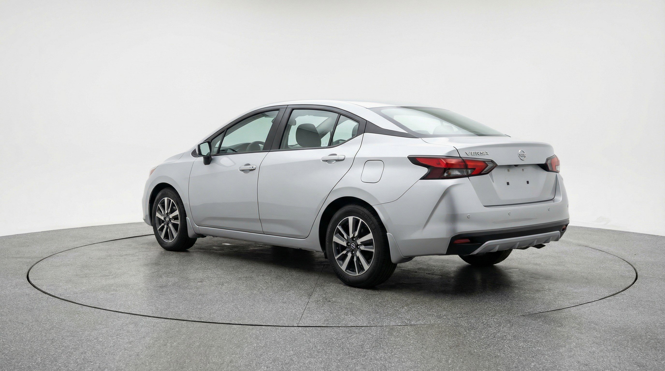 Used 2025 Nissan Versa SV FWD image 6
