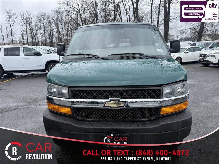 Used 2019 Chevrolet Express 3500 LS RWD image 2