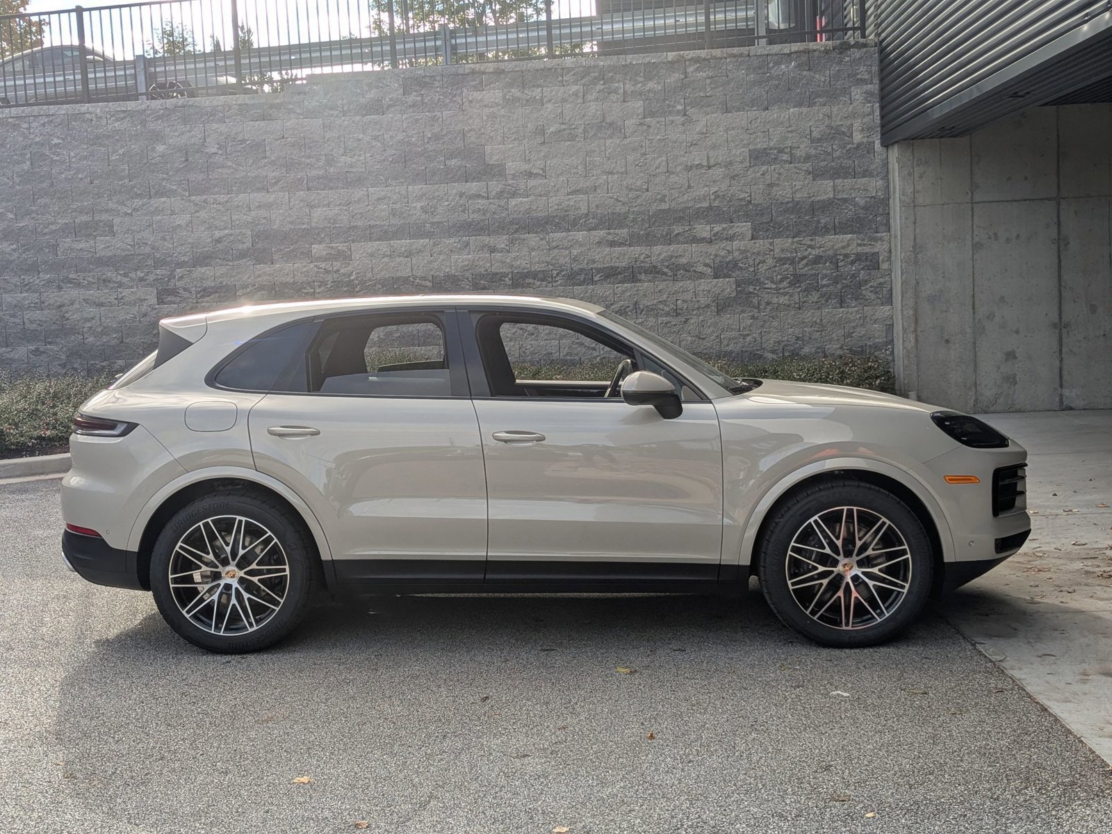 New 2026 Porsche Cayenne image 8