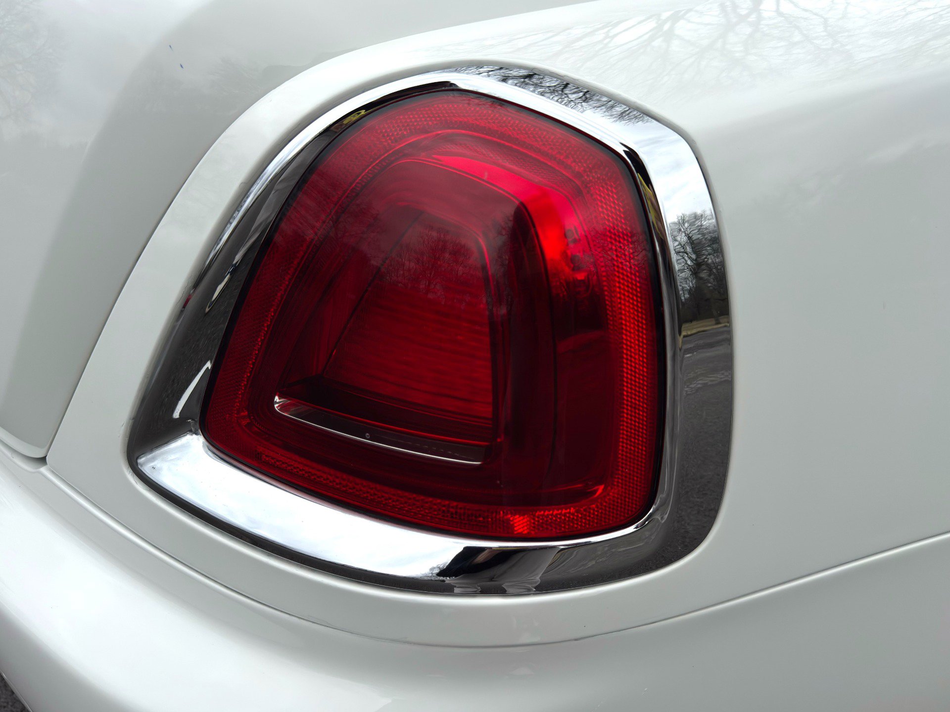 Used 2016 Rolls-Royce Wraith image 19