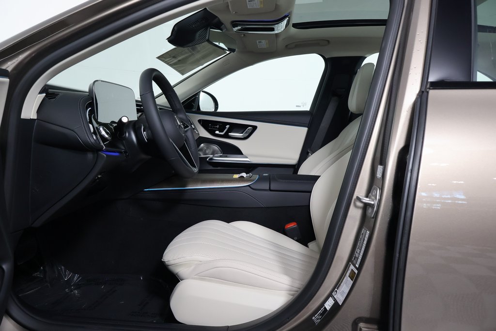 New 2027 Mercedes-Benz E 450 4MATIC Sedan image 5