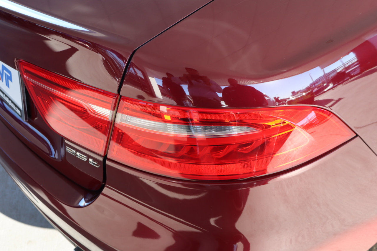 Used 2017 Jaguar XE image 45