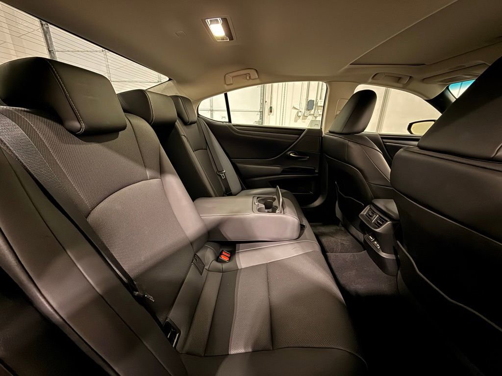 Used 2022 Lexus ES 350 w/ Premium Package FWD image 32