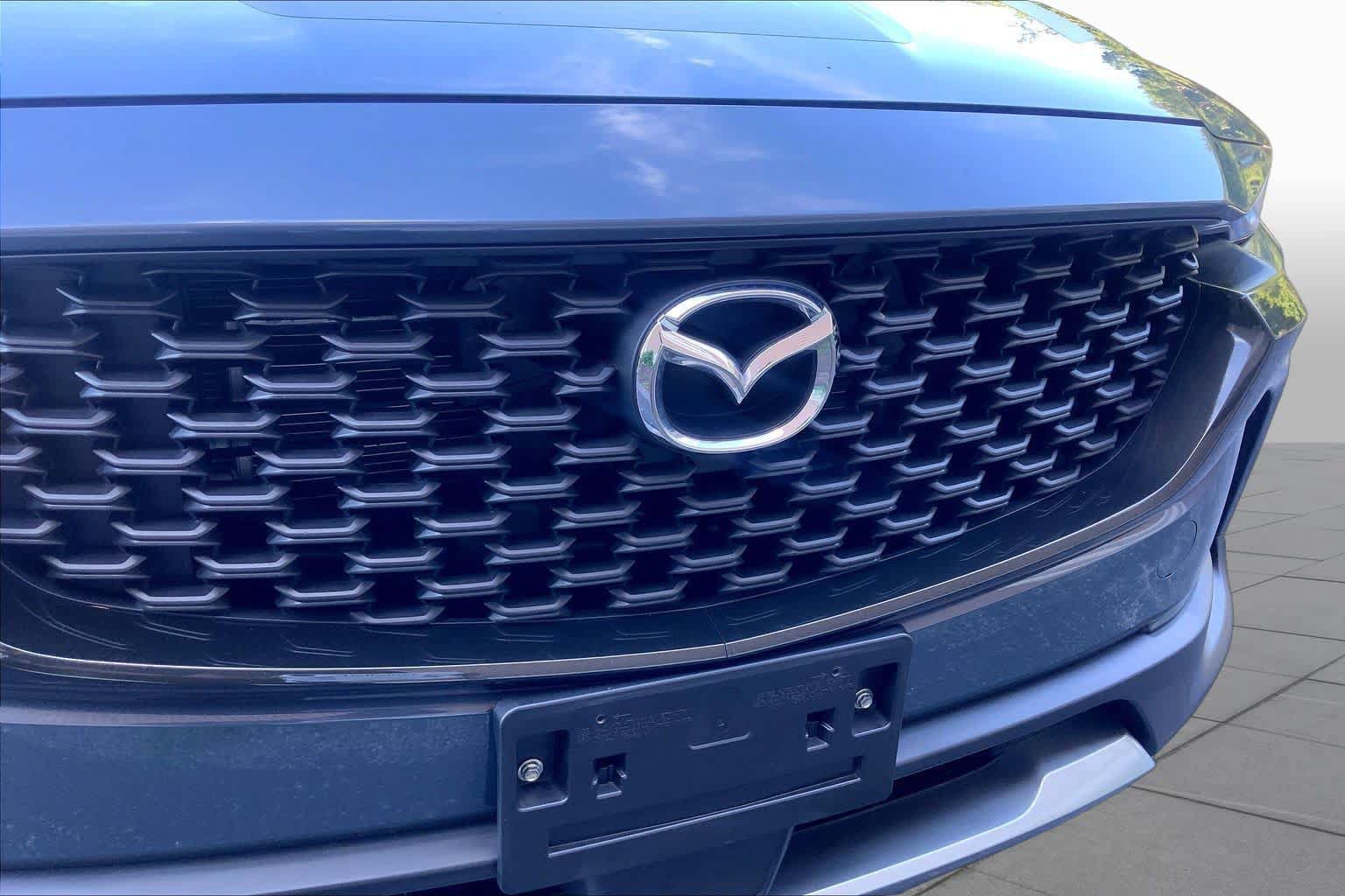 Used 2025 MAZDA CX-50 Meridian Edition w/ Apex Package AWD/4WD image 32