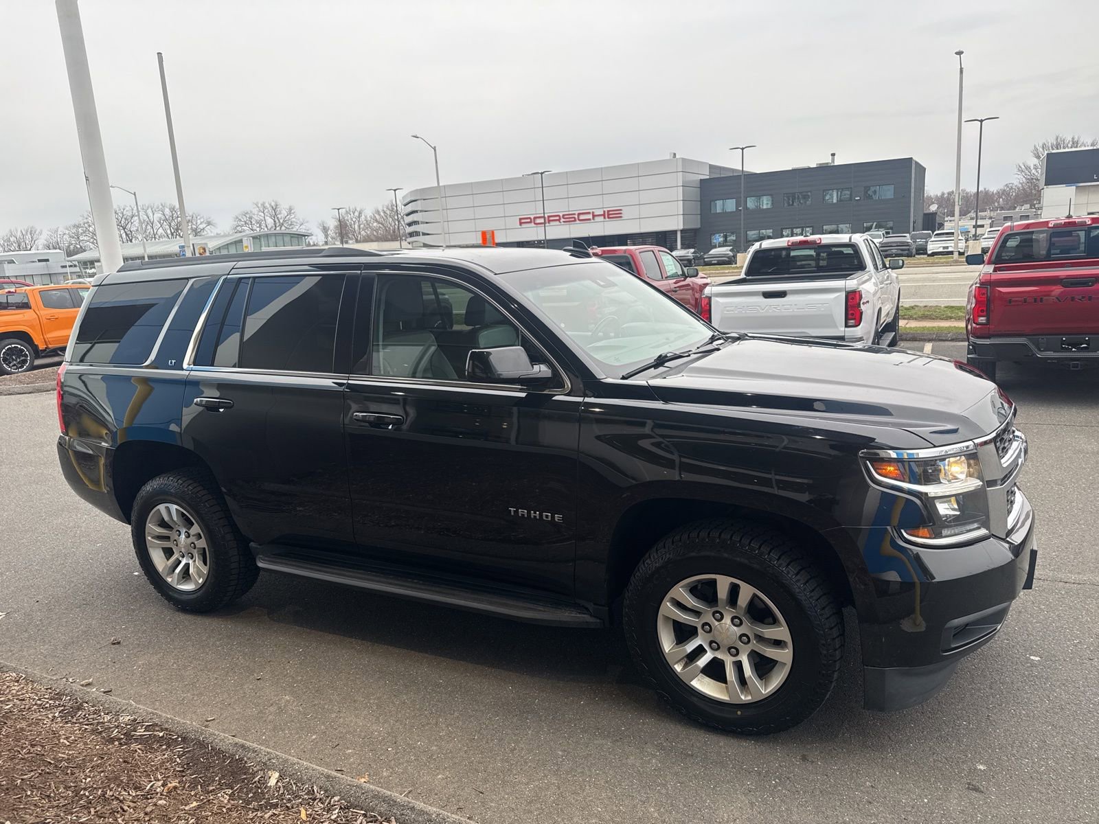 Used 2019 Chevrolet Tahoe LT image 3