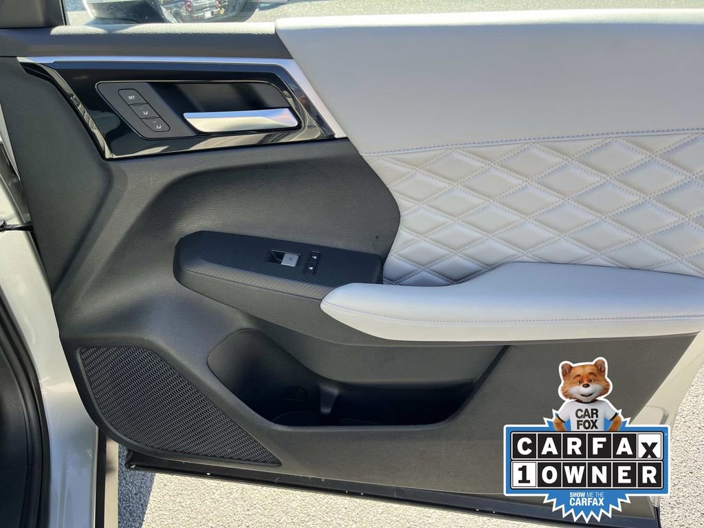 Used 2024 Mitsubishi Outlander SEL image 23
