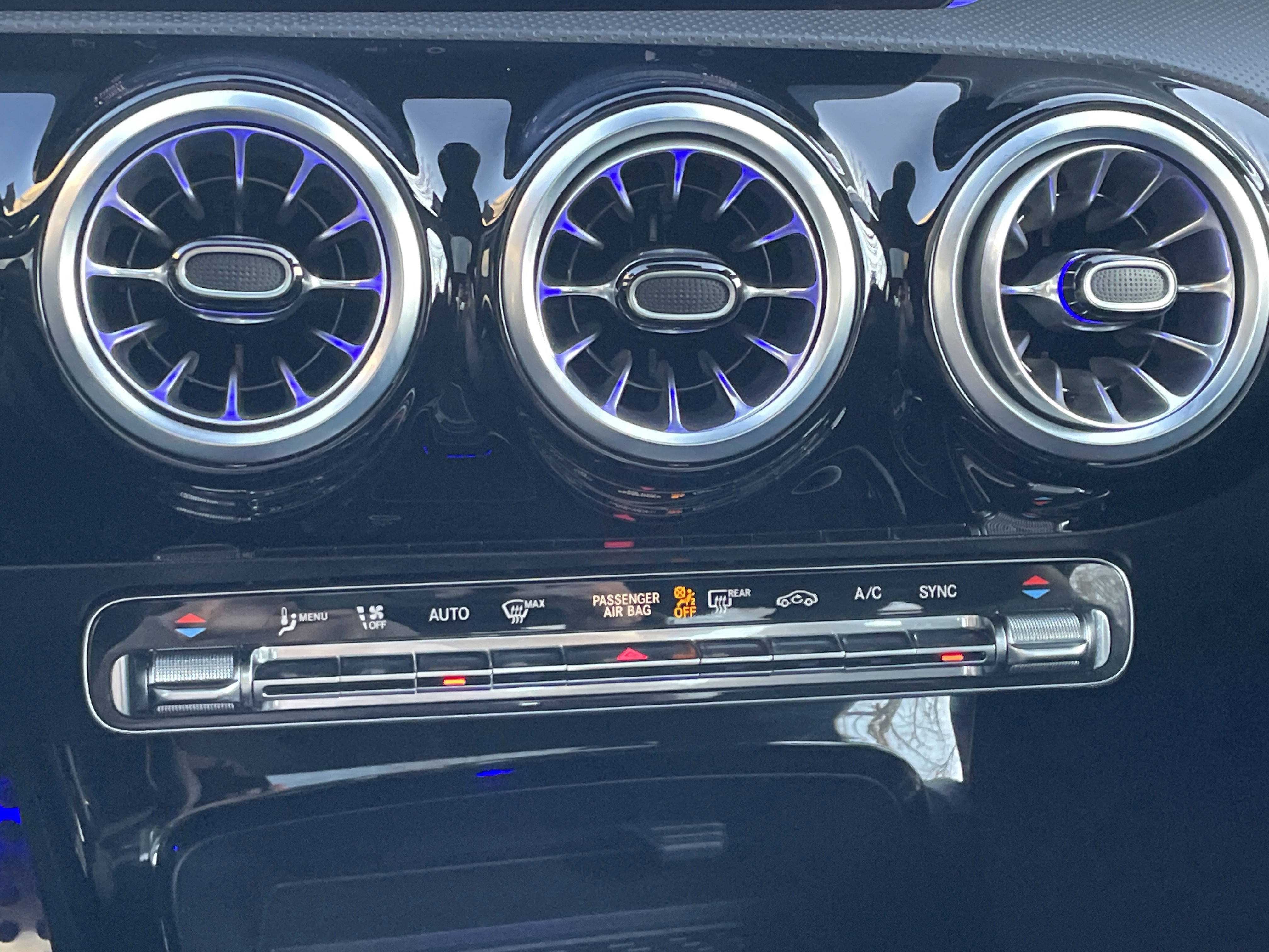 Certified 2025 Mercedes-Benz CLA 250 4MATIC image 32