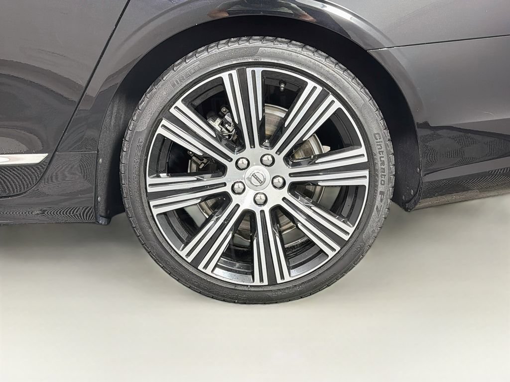 Used 2022 Volvo S90 B6 Inscription w/ Advanced Package AWD/4WD image 35