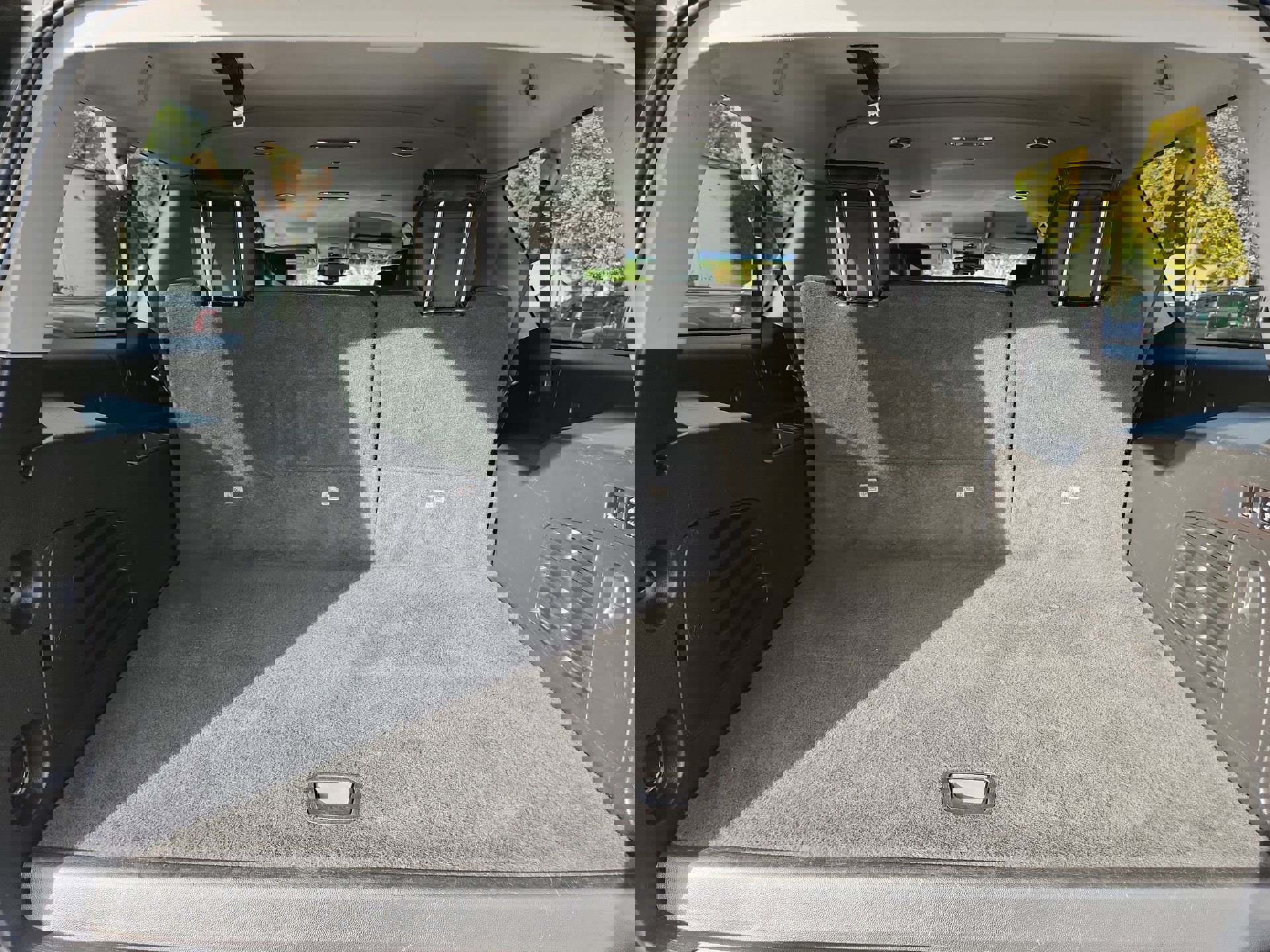 Used 2018 GMC Yukon XL Denali image 20