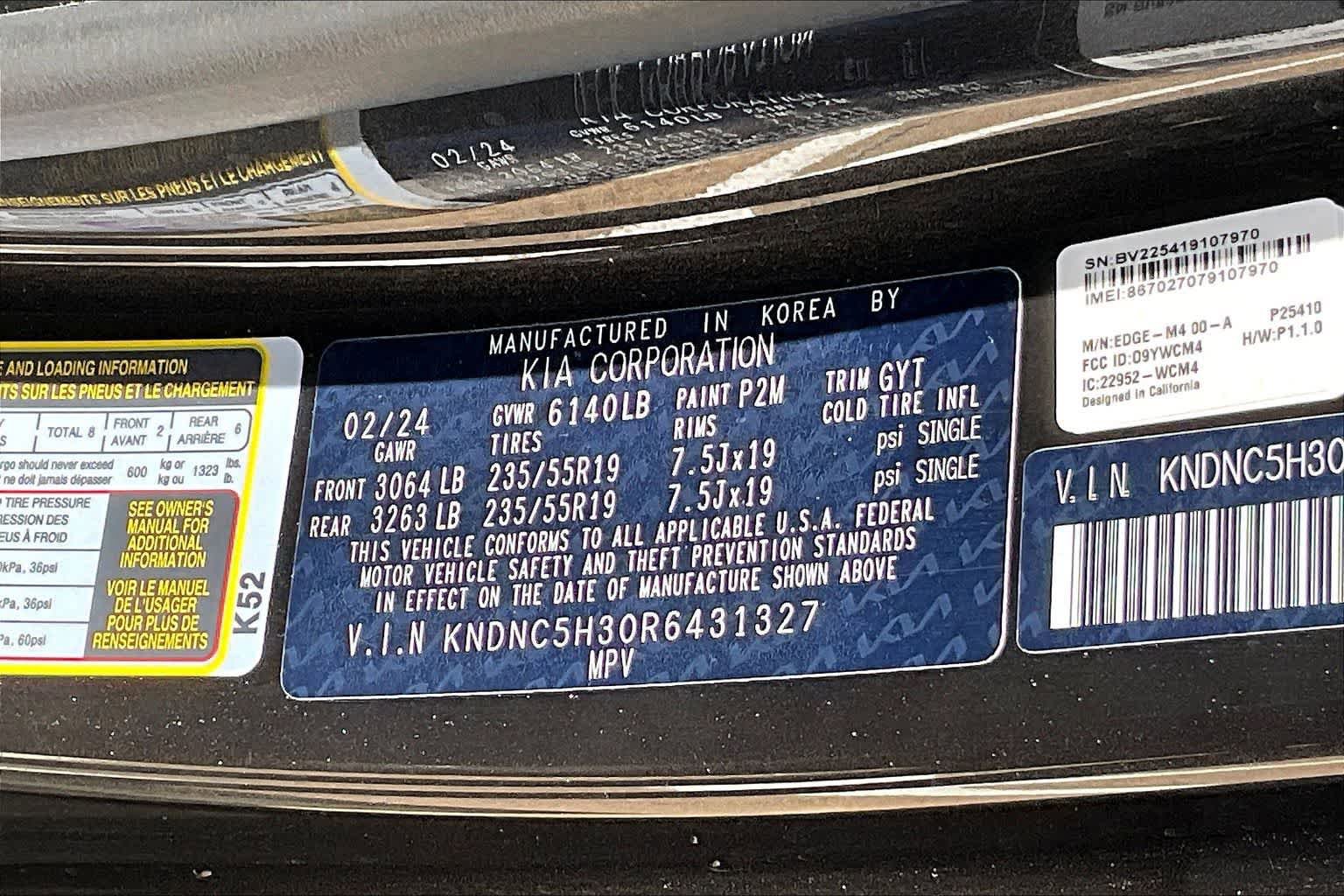 Used 2024 Kia Carnival EX FWD image 18