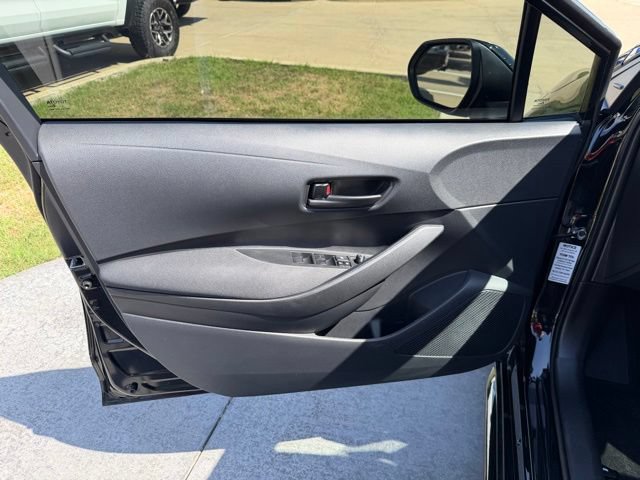 Used 2026 Toyota Corolla LE FWD image 8