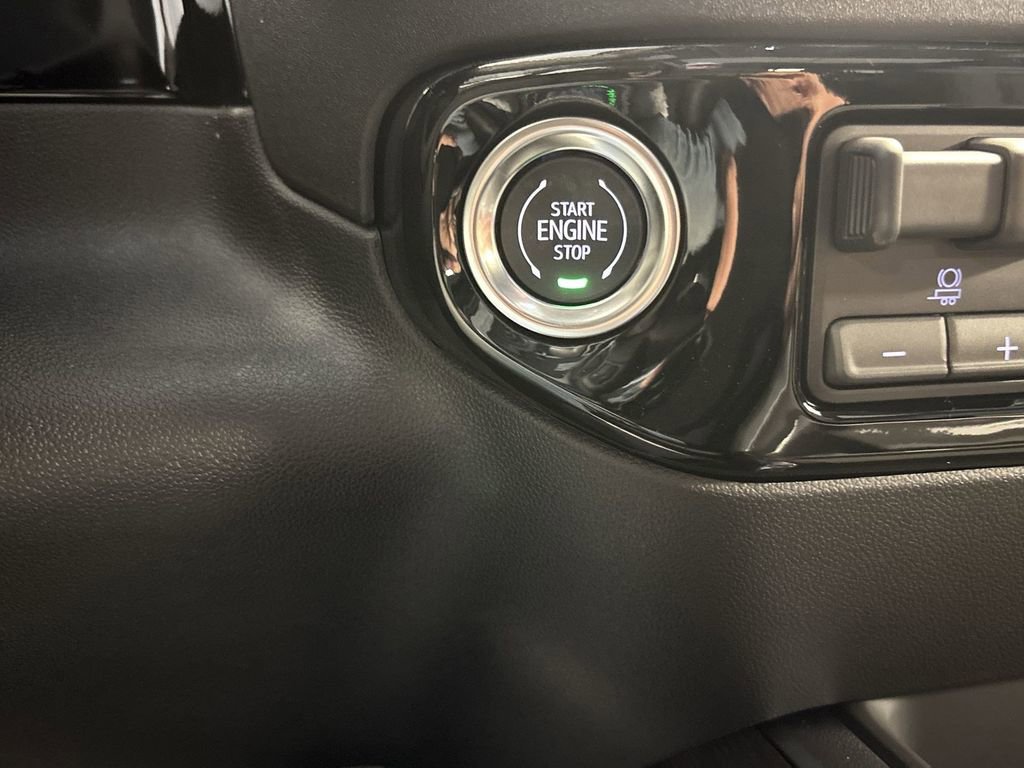 New 2025 GMC Sierra 2500 SLT w/ SLT Premium Package image 21