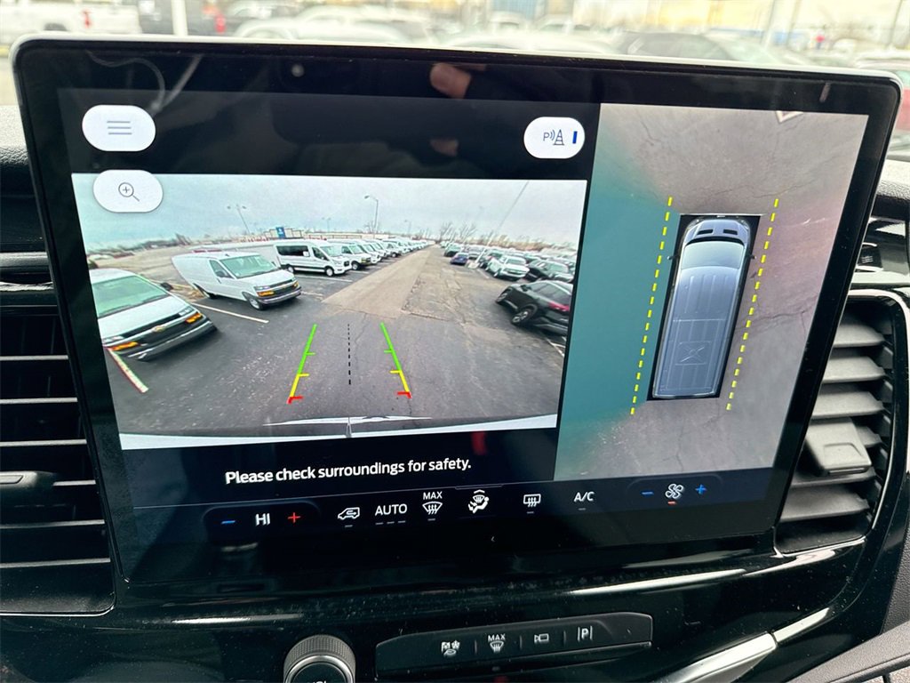 Used 2023 Ford Transit 350 XLT image 17