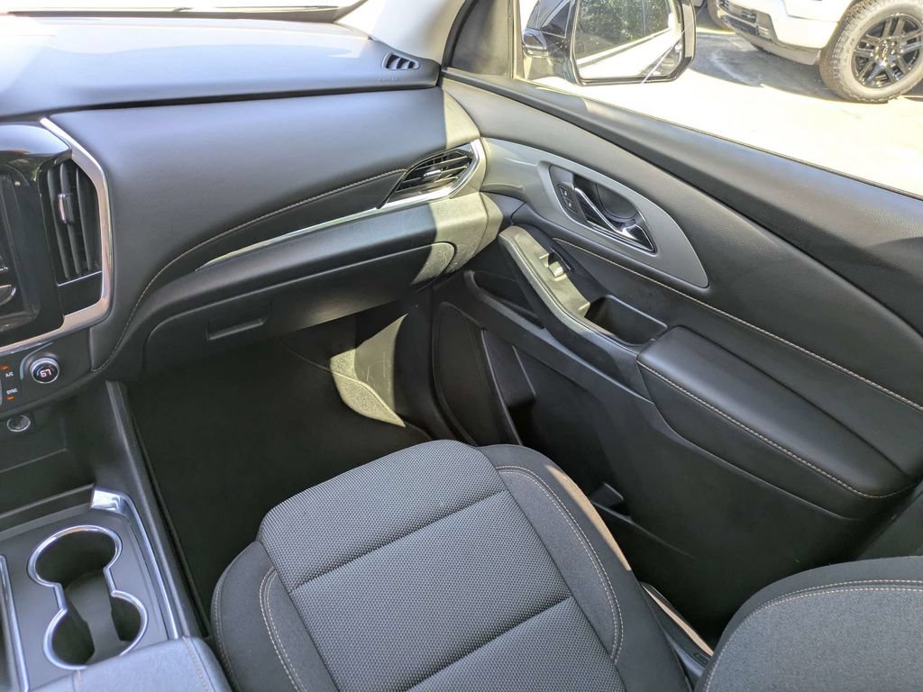 Used 2020 Chevrolet Traverse LS FWD image 18