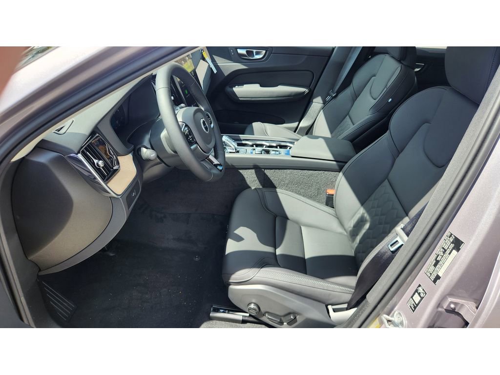 New 2026 Volvo XC60 B5 Plus w/ Protection Package Premier image 9