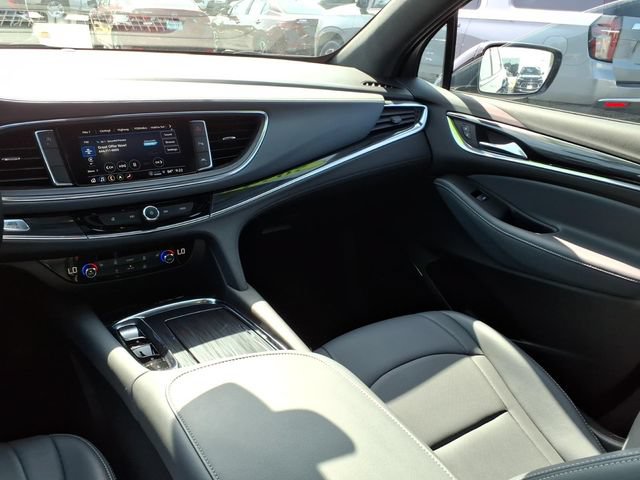 Used 2024 Buick Enclave Essence w/ Experience Buick Package FWD image 24
