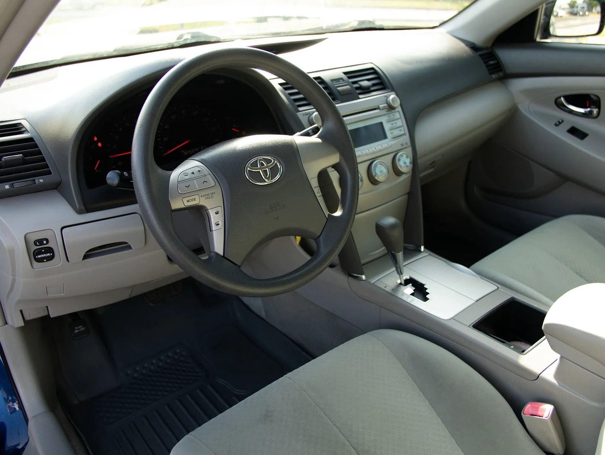 Used 2007 Toyota Camry XLE FWD image 10