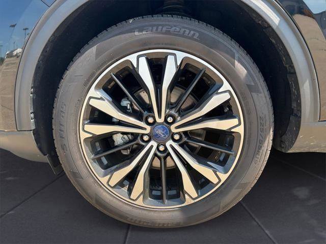 Used 2022 Ford Escape SEL w/ SEL Stealth AWD Package image 14