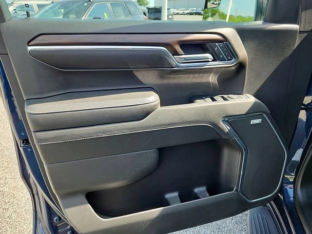 Certified 2023 GMC Sierra 1500 SLT w/ SLT Premium Package AWD/4WD image 12