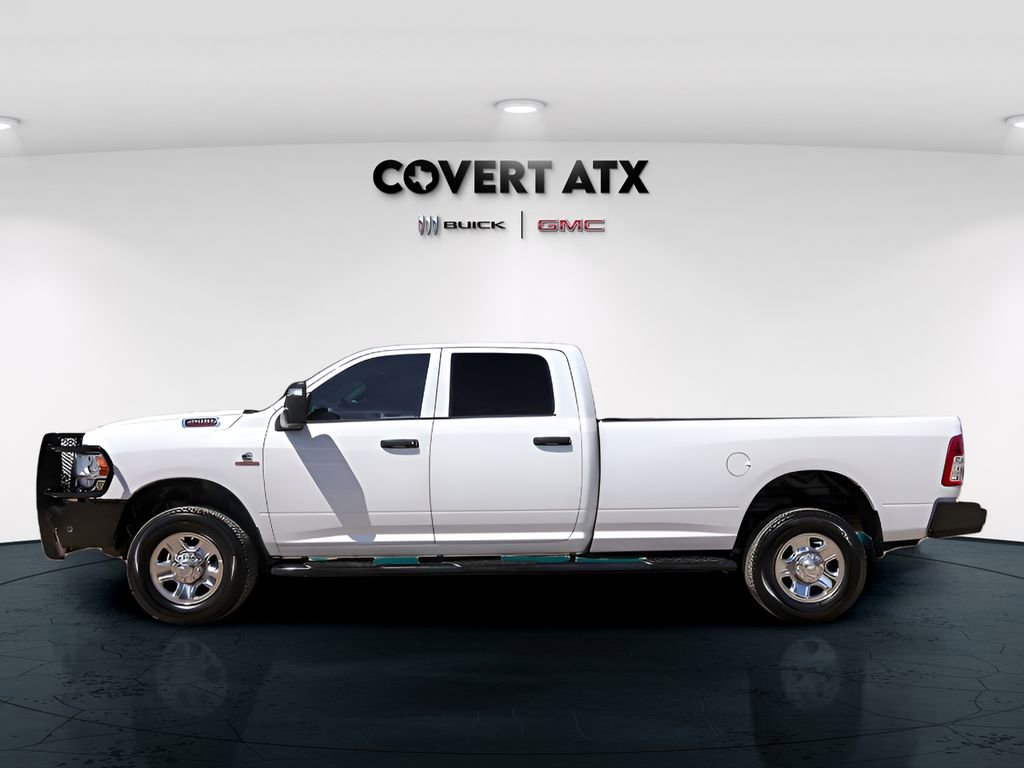 Used 2024 RAM 2500 Tradesman w/ Chrome Appearance Group AWD/4WD image 5