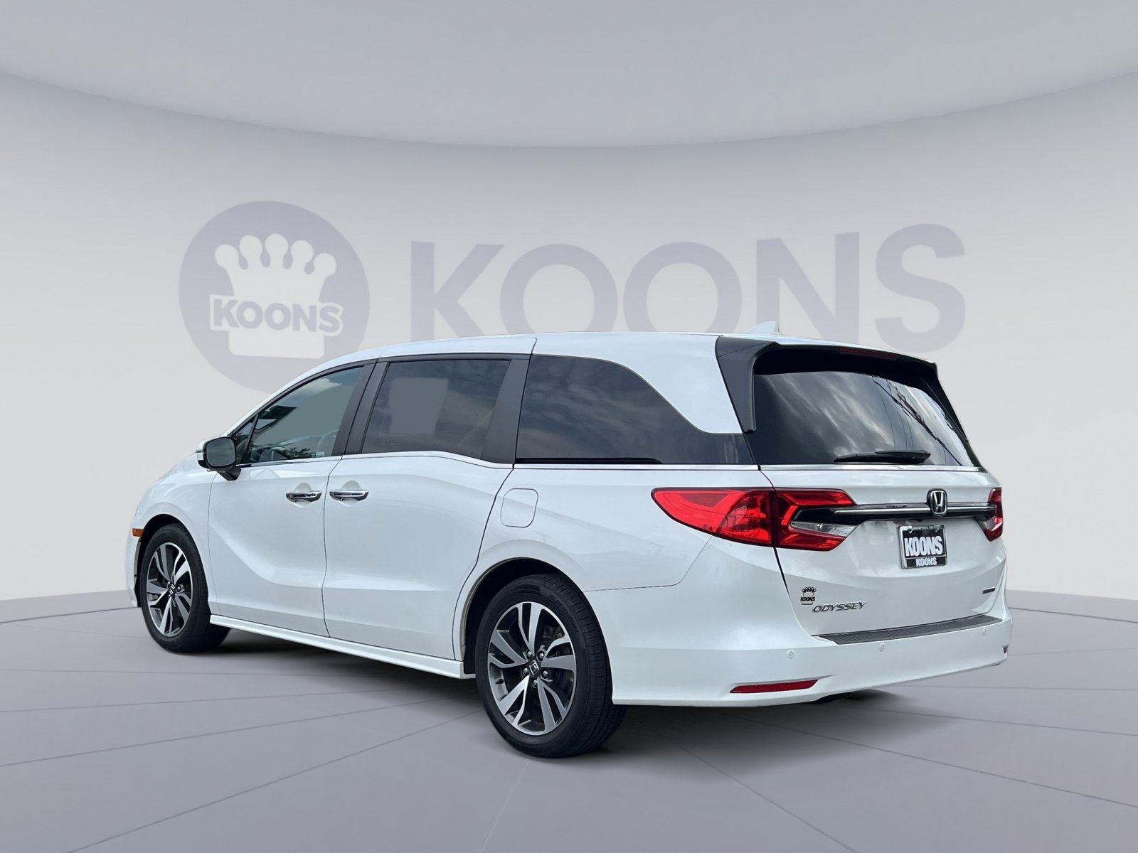 Used 2023 Honda Odyssey Touring image 7