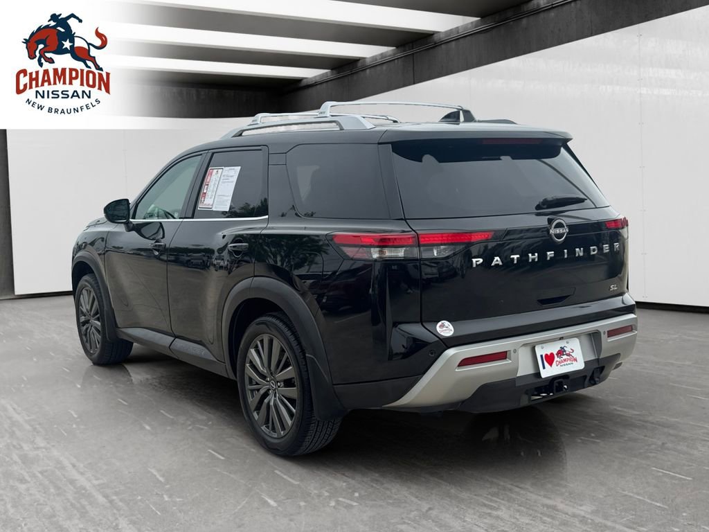 Used 2022 Nissan Pathfinder SL w/ SL Premium Package FWD image 3