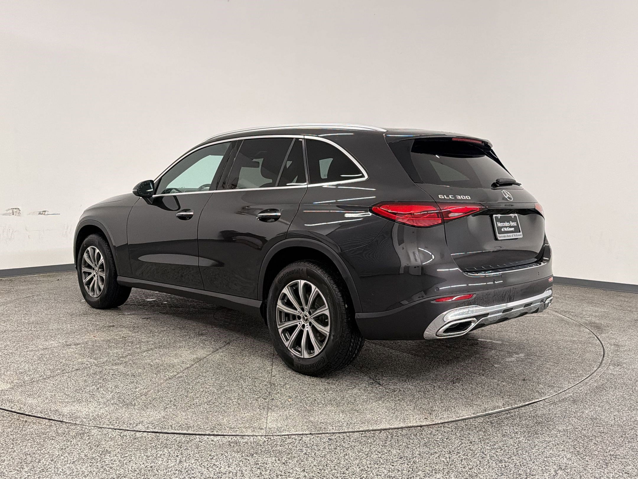 Used 2026 Mercedes-Benz GLC 300 image 3