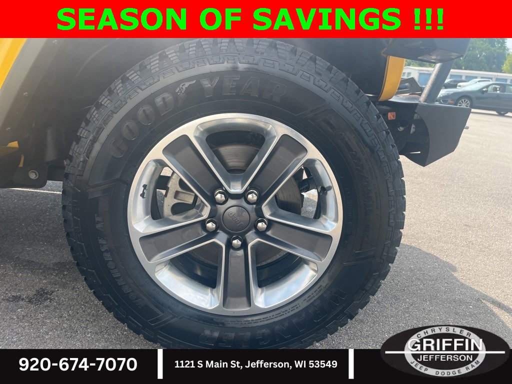 Used 2019 Jeep Wrangler Unlimited Sahara image 6