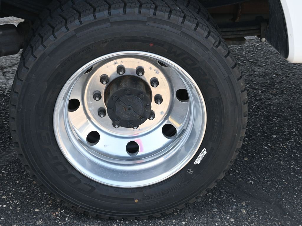 Used 2022 Ford F450 Platinum w/ FX4 Off-Road Package image 10