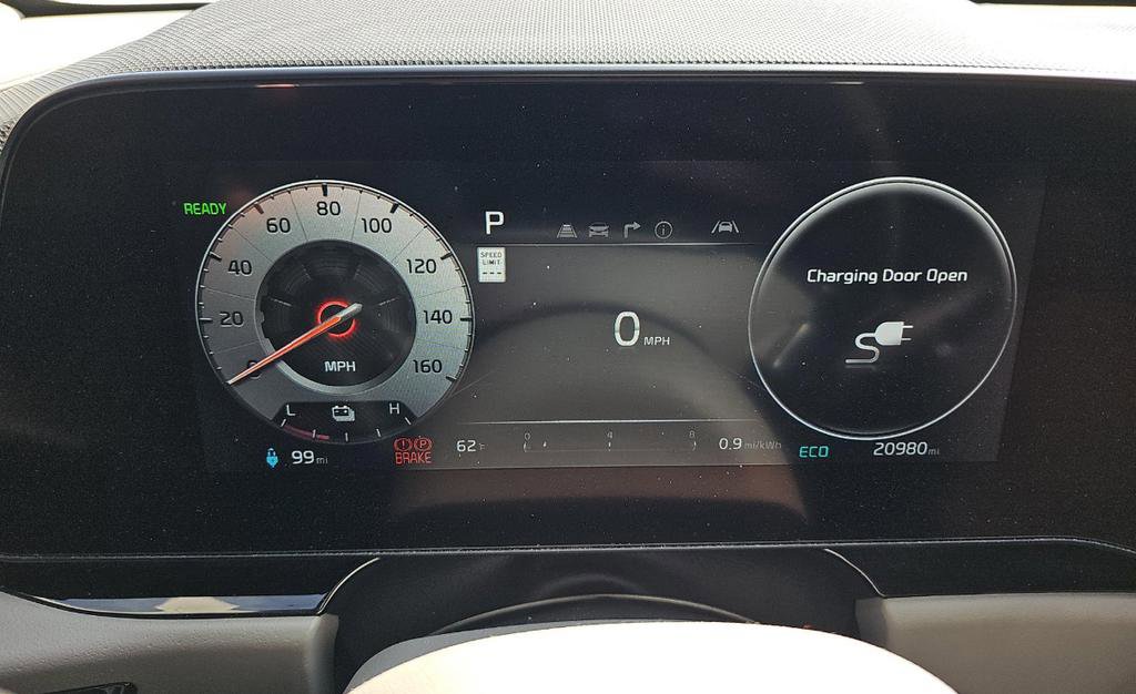 Certified 2023 Kia Niro Wave w/ Wave Preserve Package image 12