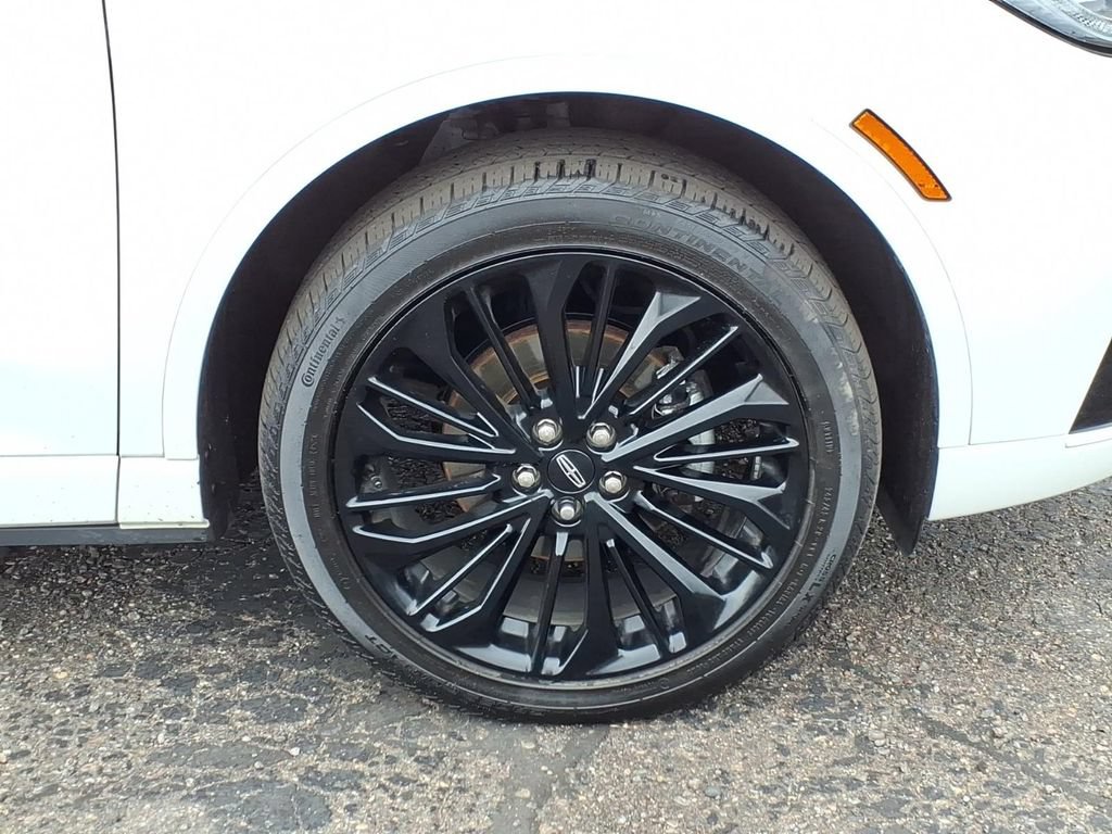 Used 2024 Lincoln Corsair AWD w/ Equipment Group 101A image 9