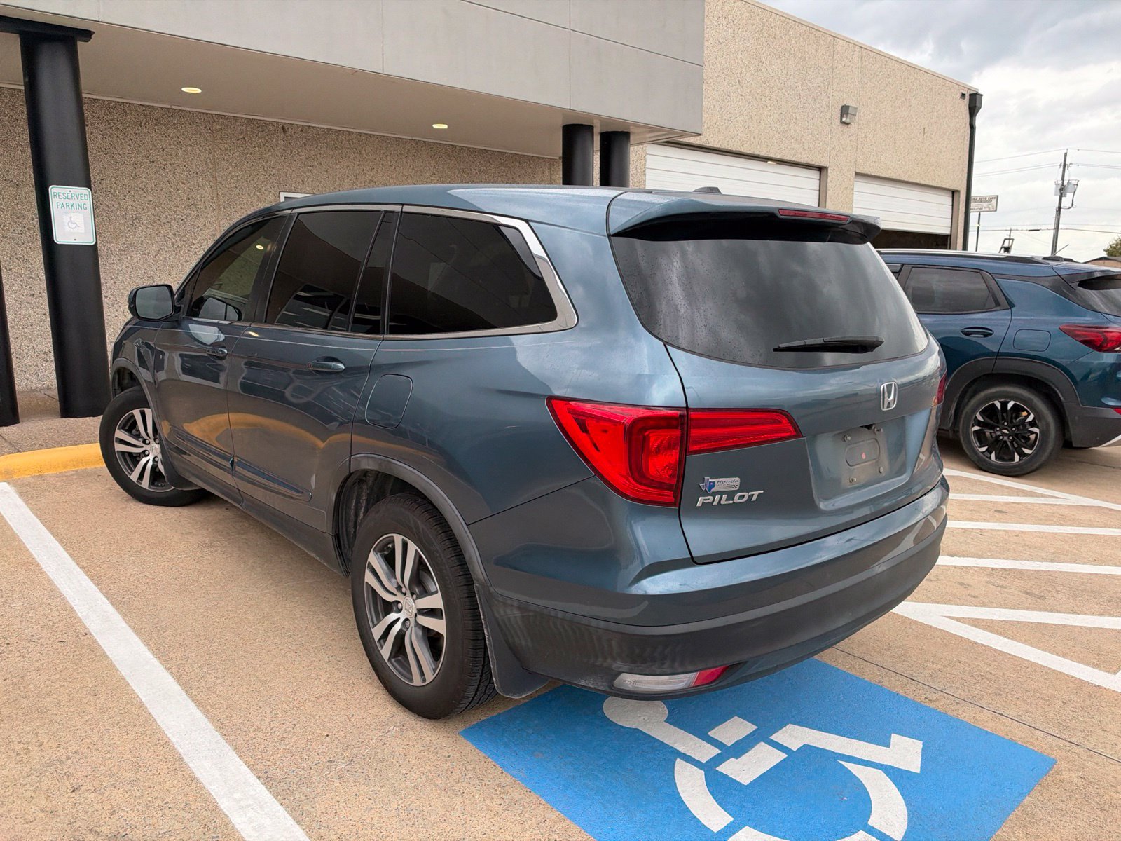 Used 2017 Honda Pilot EX-L image 5