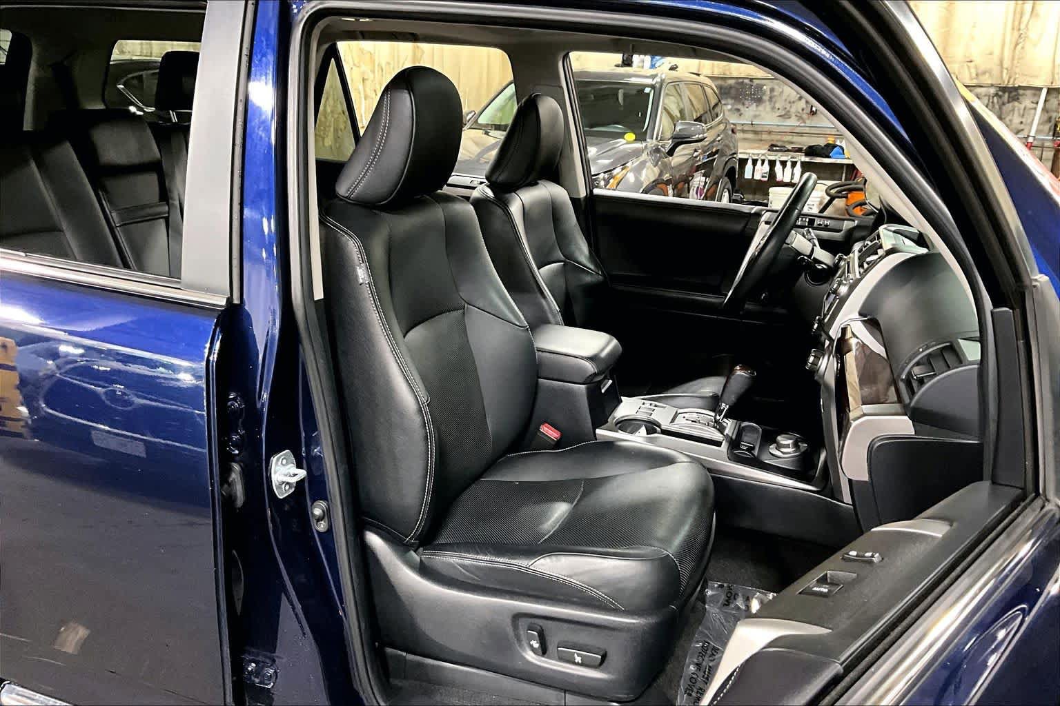 Certified 2019 Toyota 4Runner Limited AWD/4WD image 9