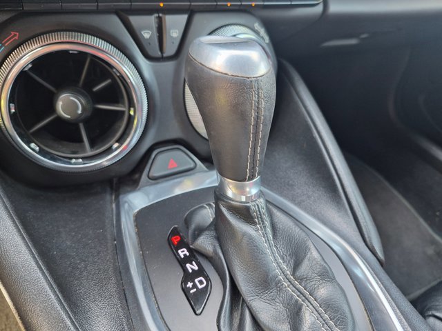 Used 2016 Chevrolet Camaro LT RWD image 12