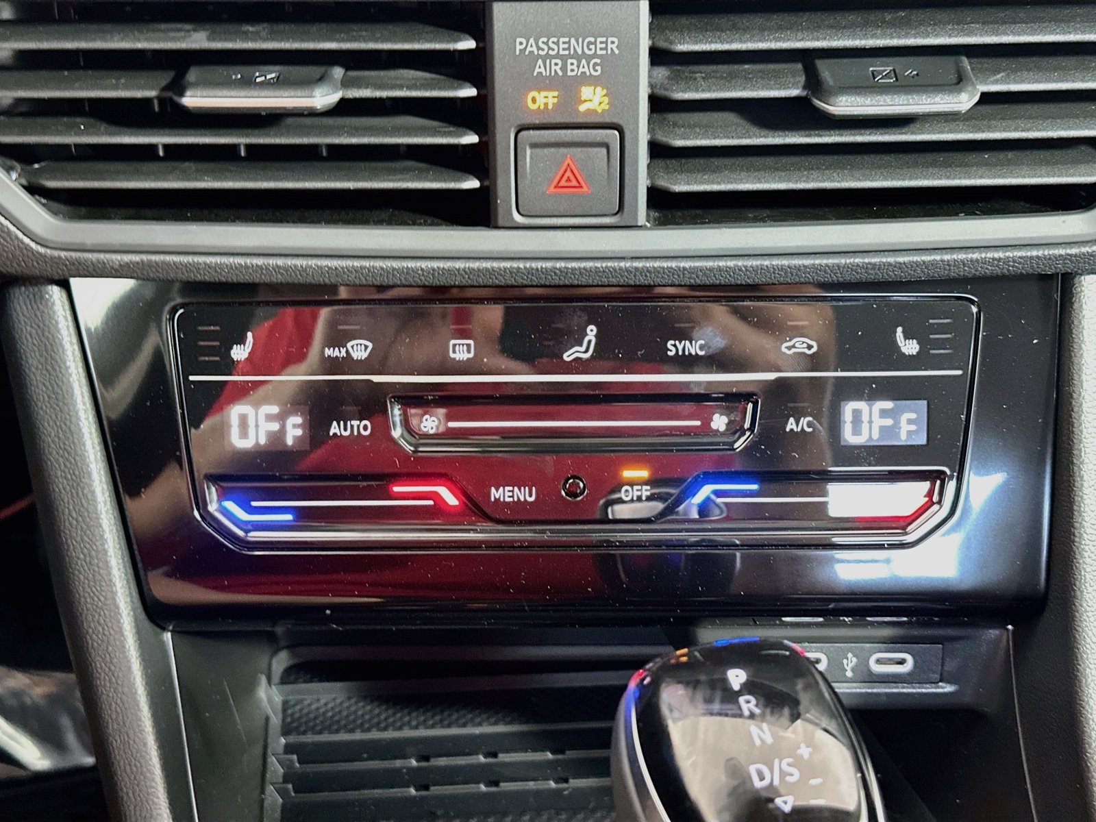 New 2027 Volkswagen Jetta SE FWD image 14