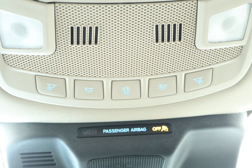 Used 2024 Ford Expedition XLT AWD/4WD image 44